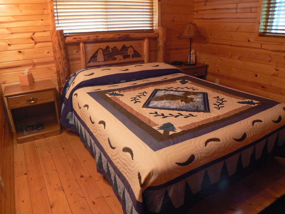 Smoky Bear Ranch Bed & Breakfast & Cabins photo 12