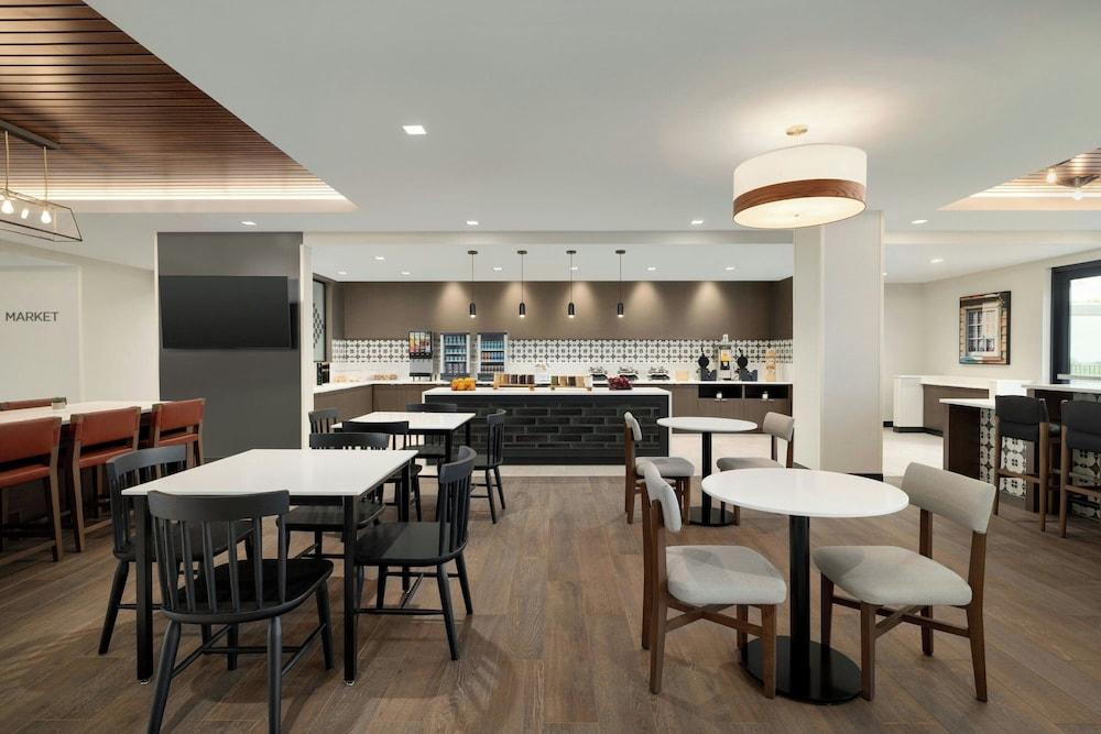 Towneplace Suites By Marriott Lancaster, PA photo 27