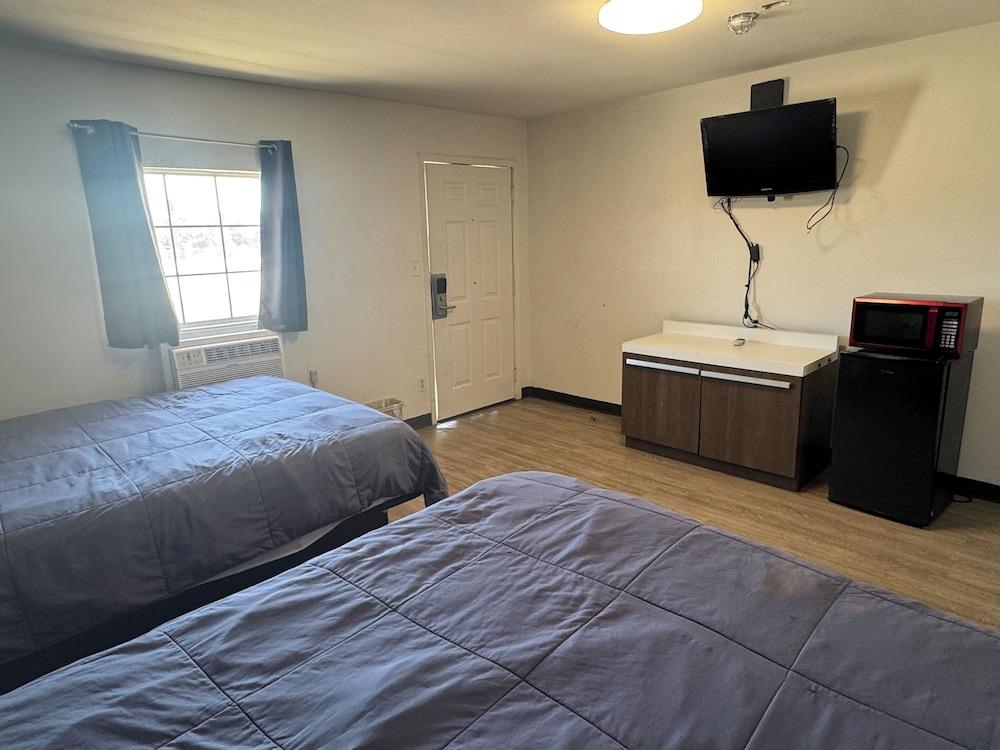 Classic Inn Motel photo 7