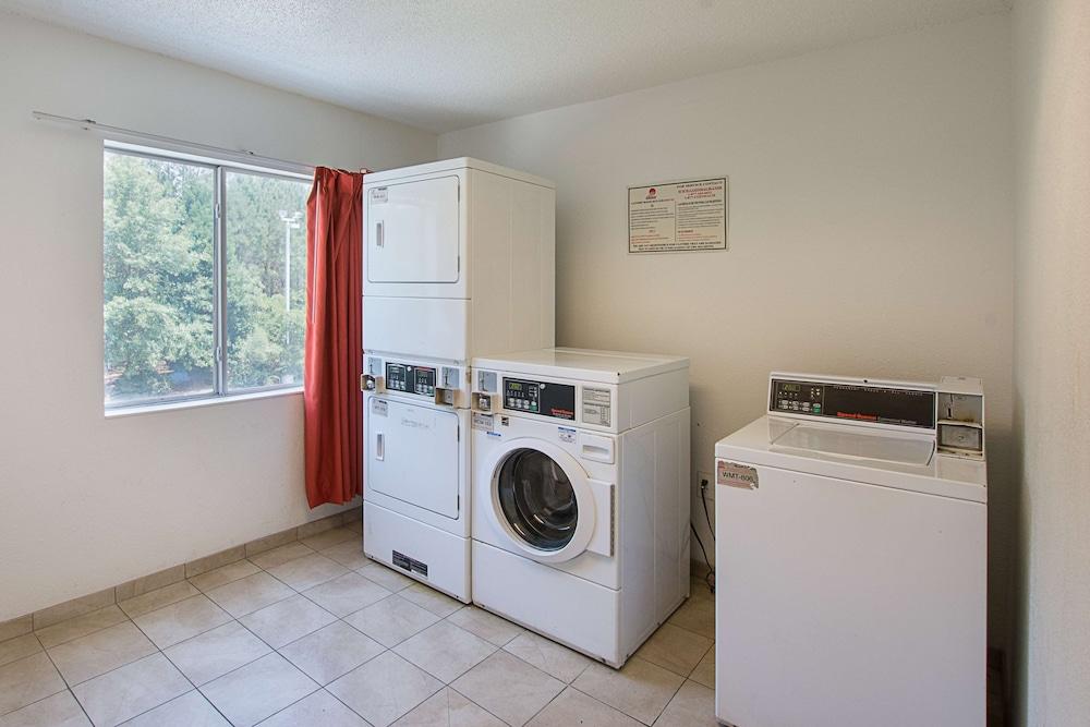 Motel 6 Columbia, SC - Fort Jackson Area photo 2