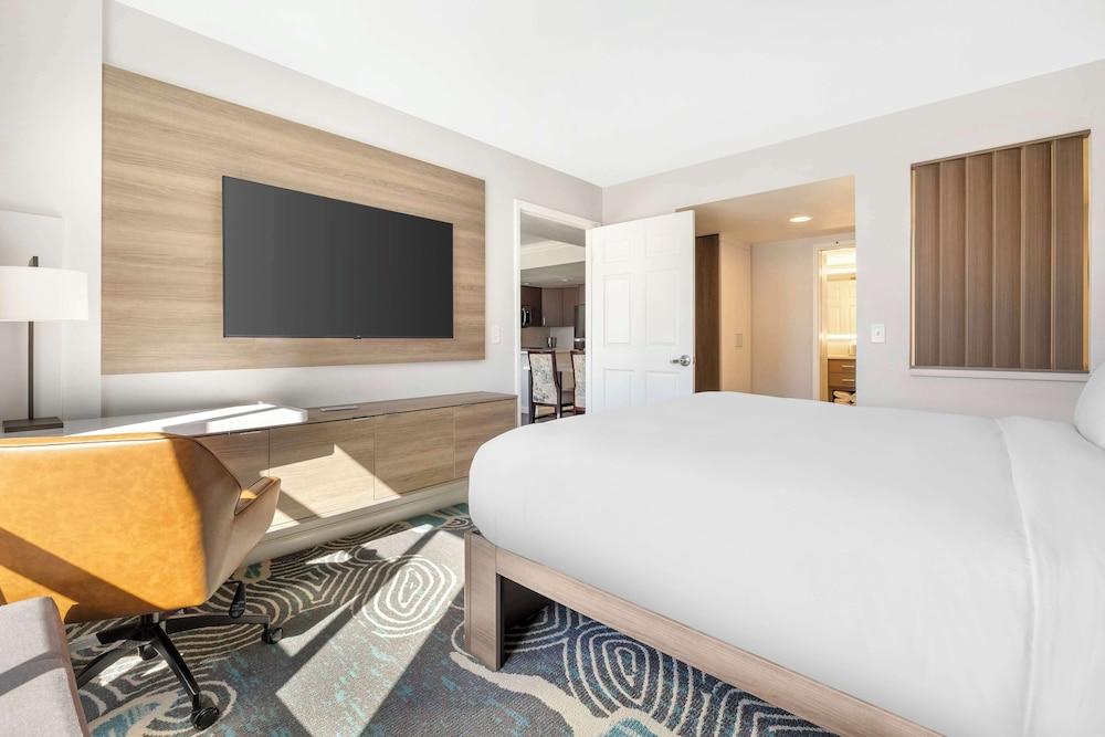 Hilton Grand Vacations Club Paradise Las Vegas photo 4