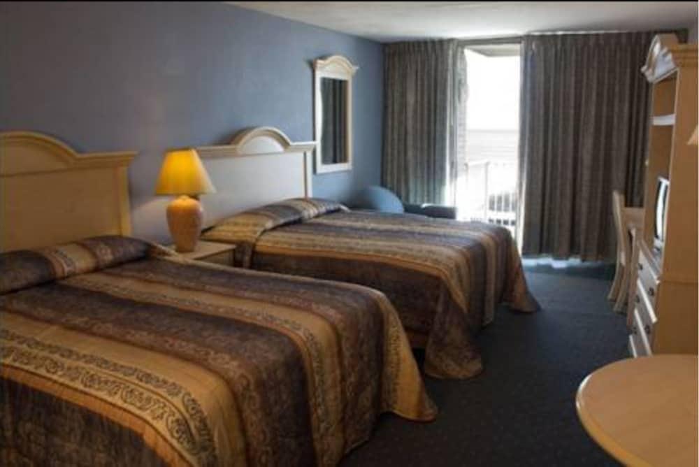Acropolis Oceanfront Resort photo 15