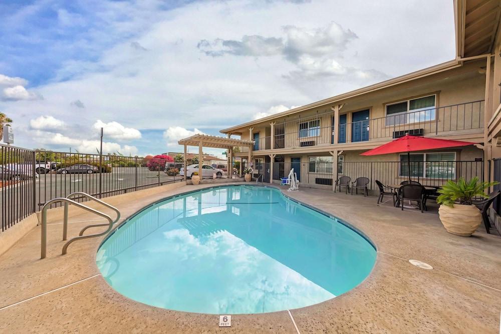Best Western Hanford Inn photo 29