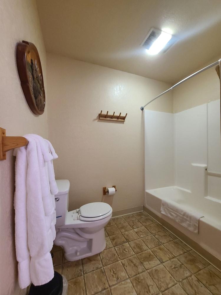 Flaming Gorge Hideout photo 27
