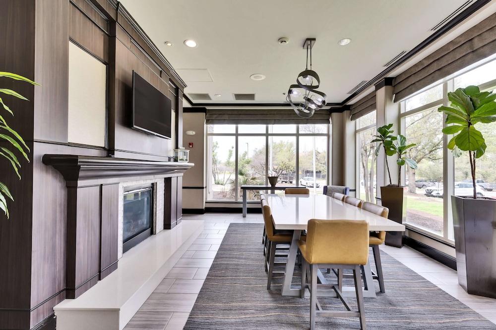 Hilton Garden Inn Austin NW - Arboretum photo 10