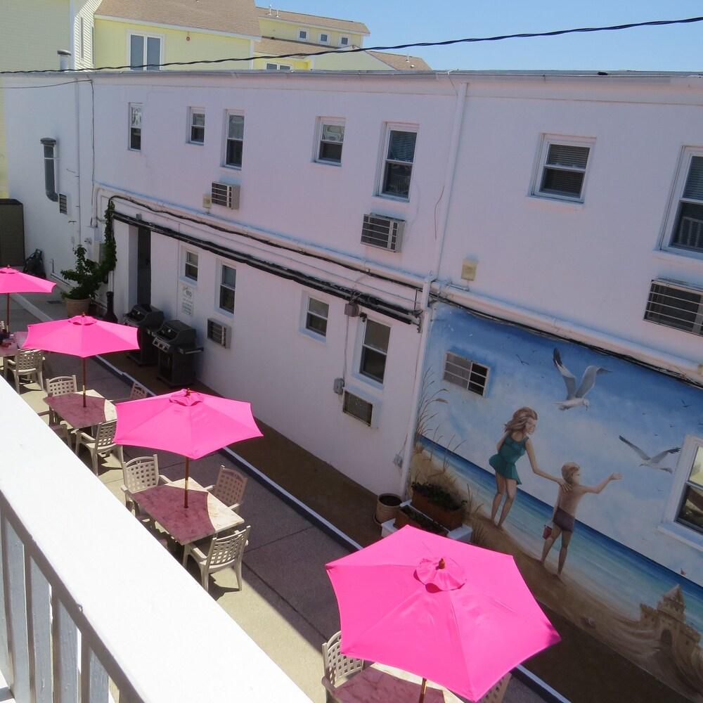 Alante Oceanfront Motel photo 9
