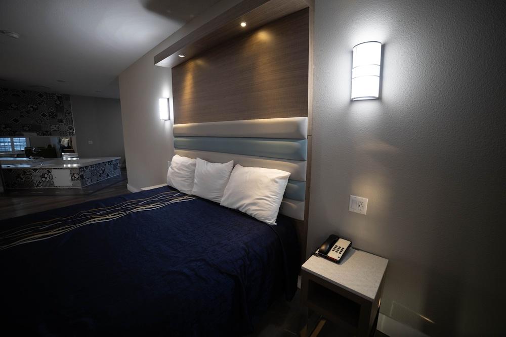 Mid City Inn and Suites photo 19