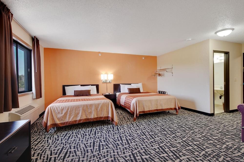 North Town Inn & Suites photo 2