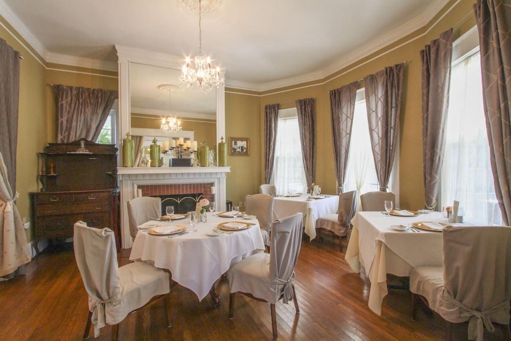 Burke Manor Inn & Pavilion photo 17