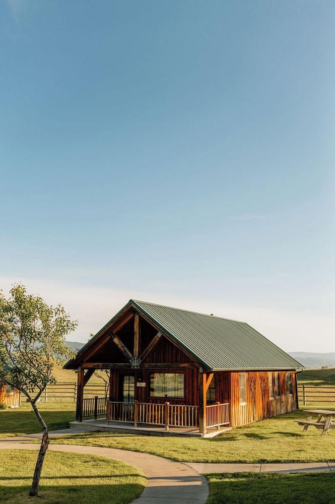 Chico Hot Springs Resort & Day Spa photo 50