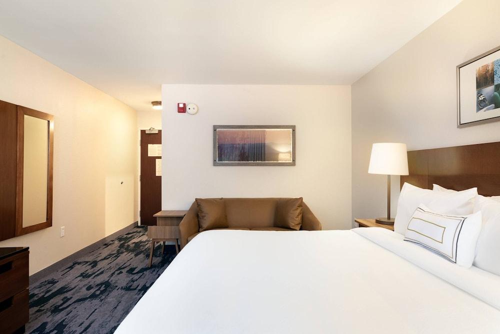 Fairfield Inn By Marriott Savannah Airport photo 8