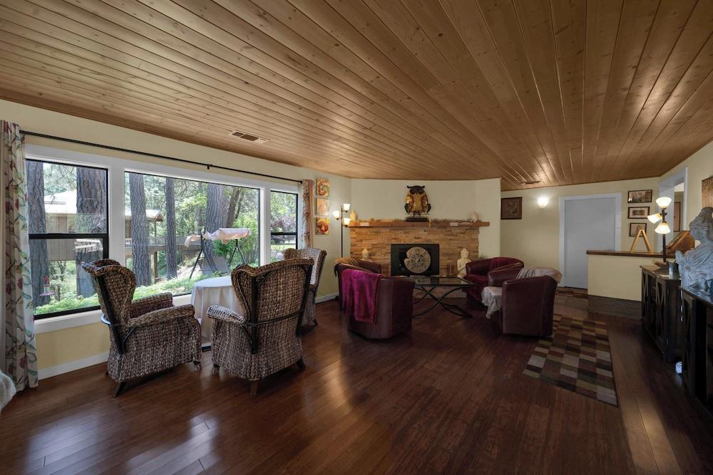 The Inn at Shasta Lake photo 7