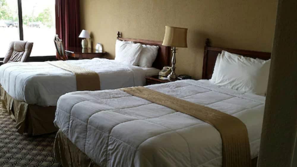 Days Inn by Wyndham Syracuse photo 10