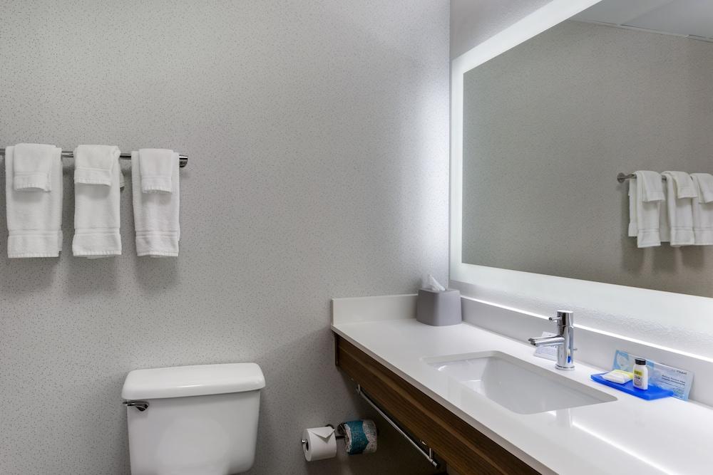 Holiday Inn Express Hotel & Suites Harrison by IHG photo 14