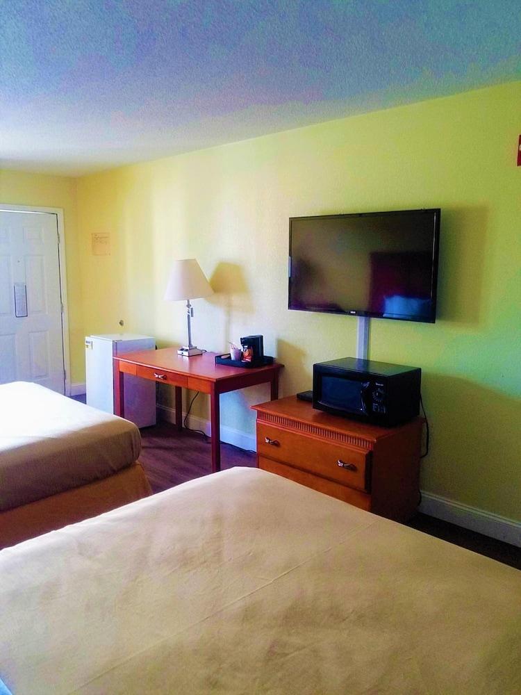 Sylvania Inn photo 12