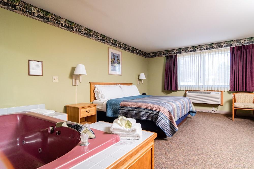Cedarberry Inn photo 9