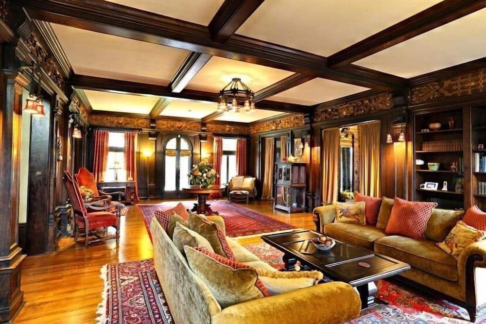 Hazeltine Boutique Hotel BnB photo 2
