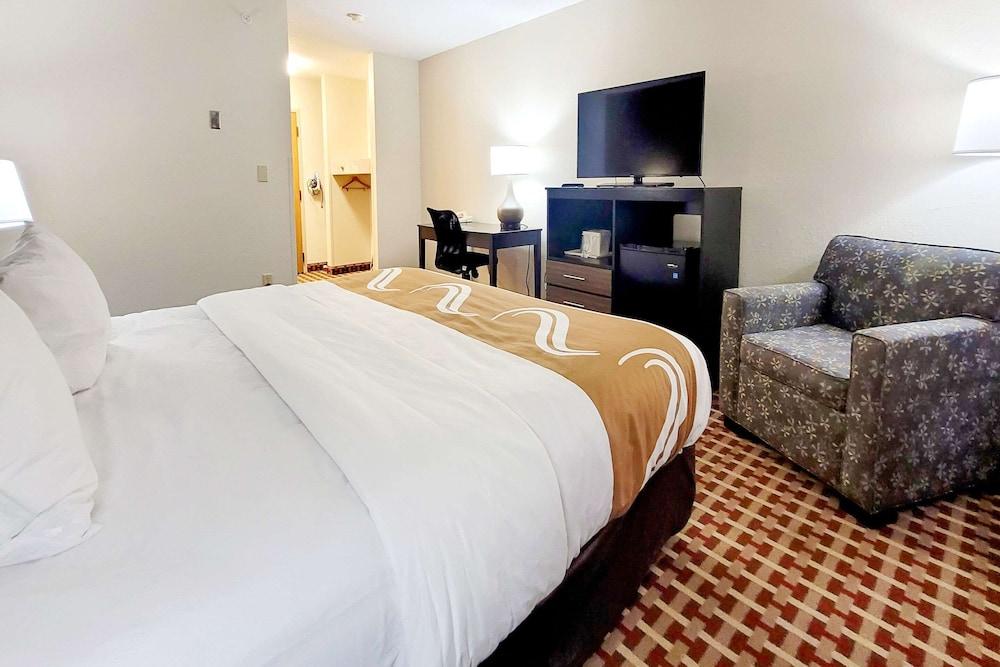 Quality Inn & Suites Marion photo 17