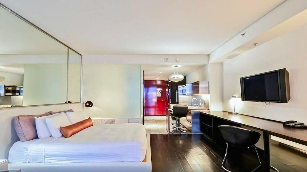 Vista Balcony Bliss Palms Place Strip Suite Hotel/Resort & Casino photo 8
