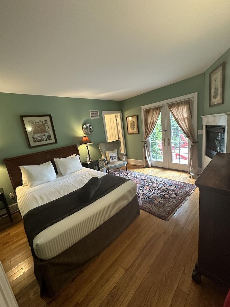 Buttermilk Falls Inn photo 50