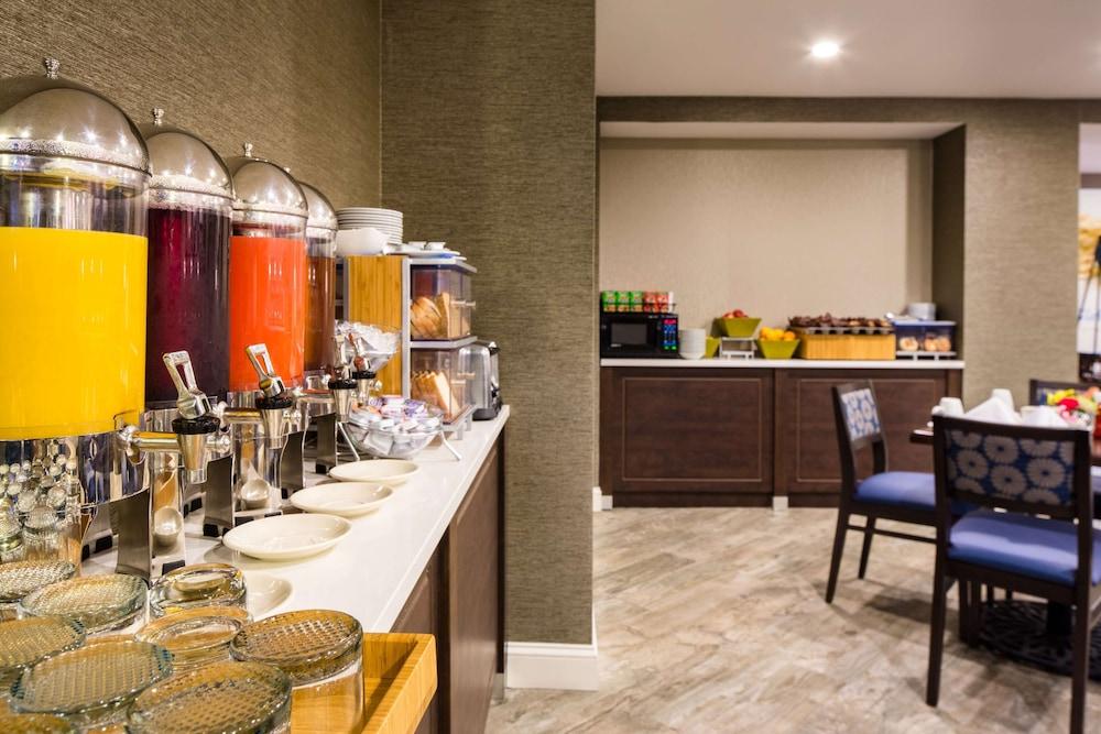 DoubleTree by Hilton Hotel Laurel photo 34
