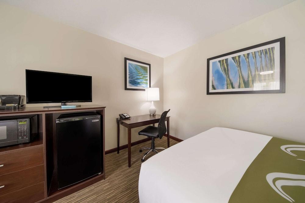 Quality Inn Great Barrington photo 12