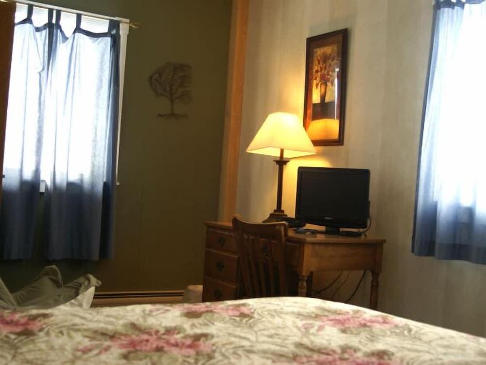 The Jay Village Inn photo 8