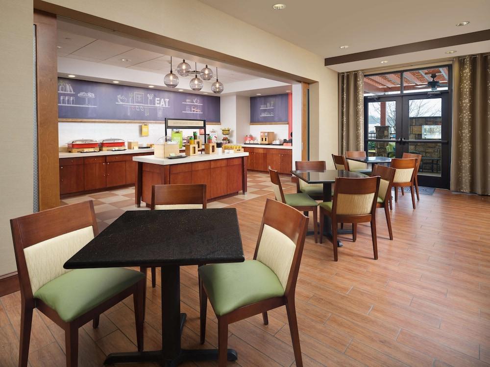 Hampton Inn Cleveland, TN photo 15