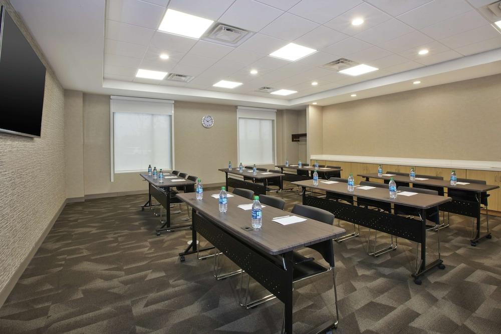 Home2 Suites By Hilton West Bloomfield Detroit photo 21