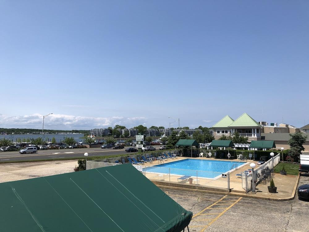 Belmar Motor Lodge photo 11