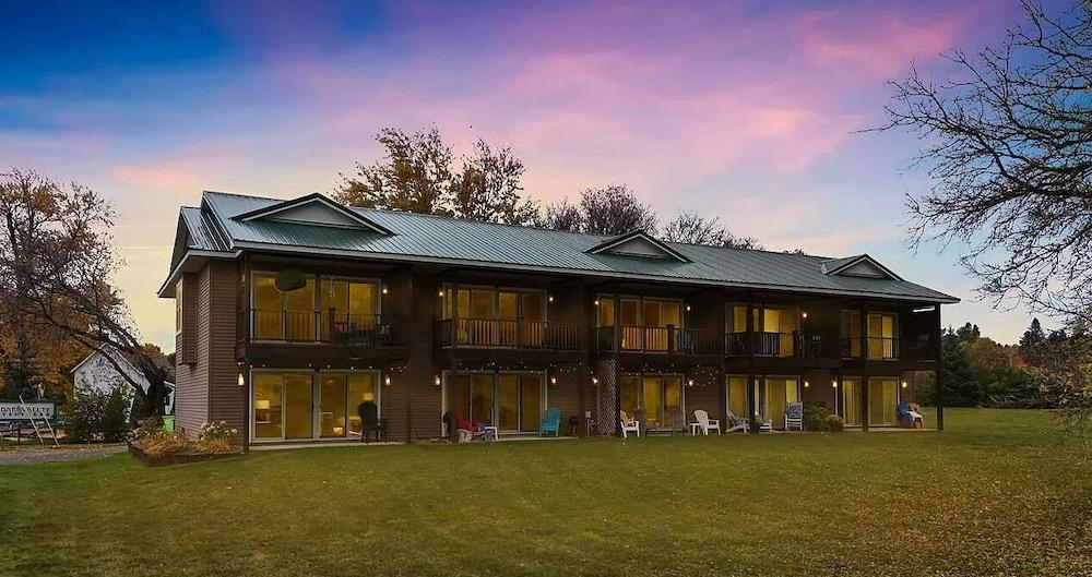 South Arm Retreats photo 74
