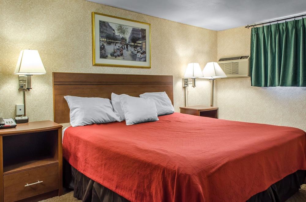 Econo Lodge Bellefonte I-99 photo 6