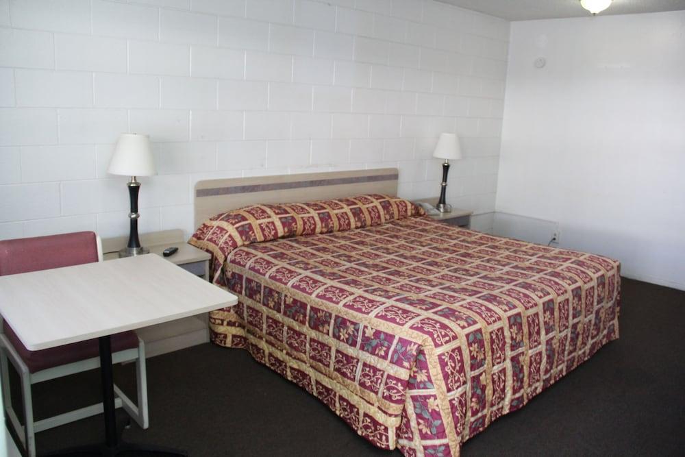 SuperLodge Motel photo 55
