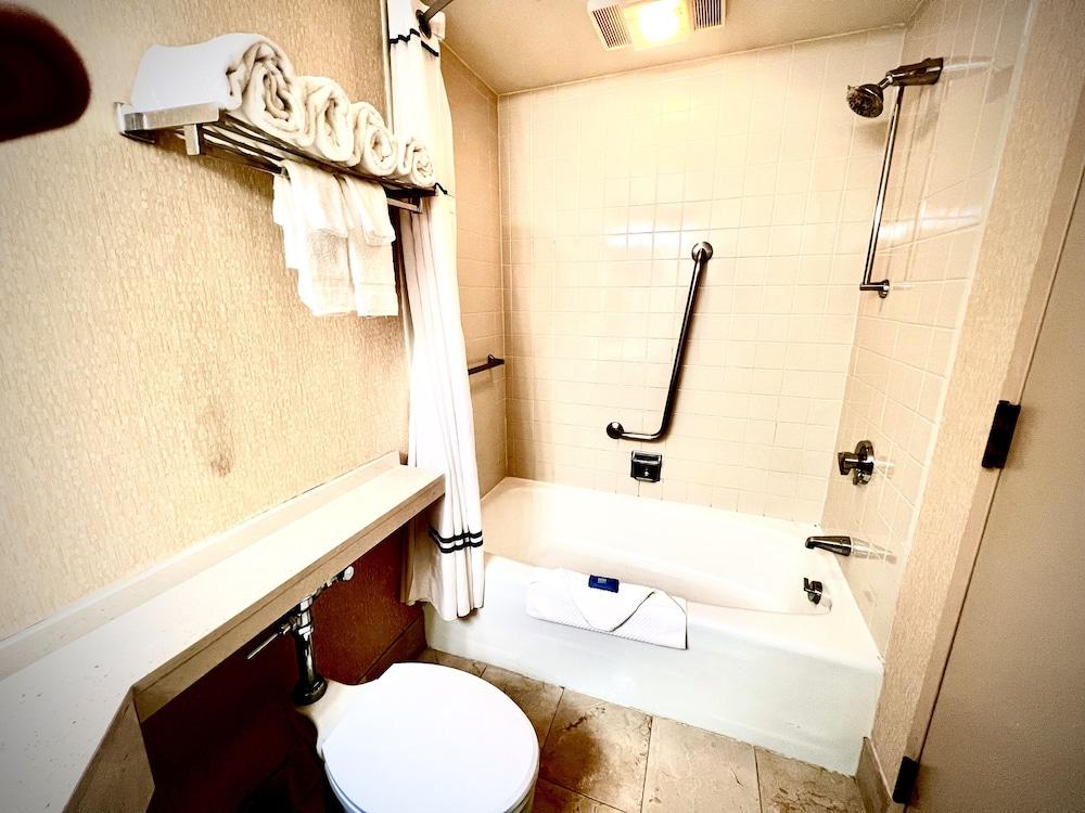 Hotel Mead Resorts & Conventions Center photo 81