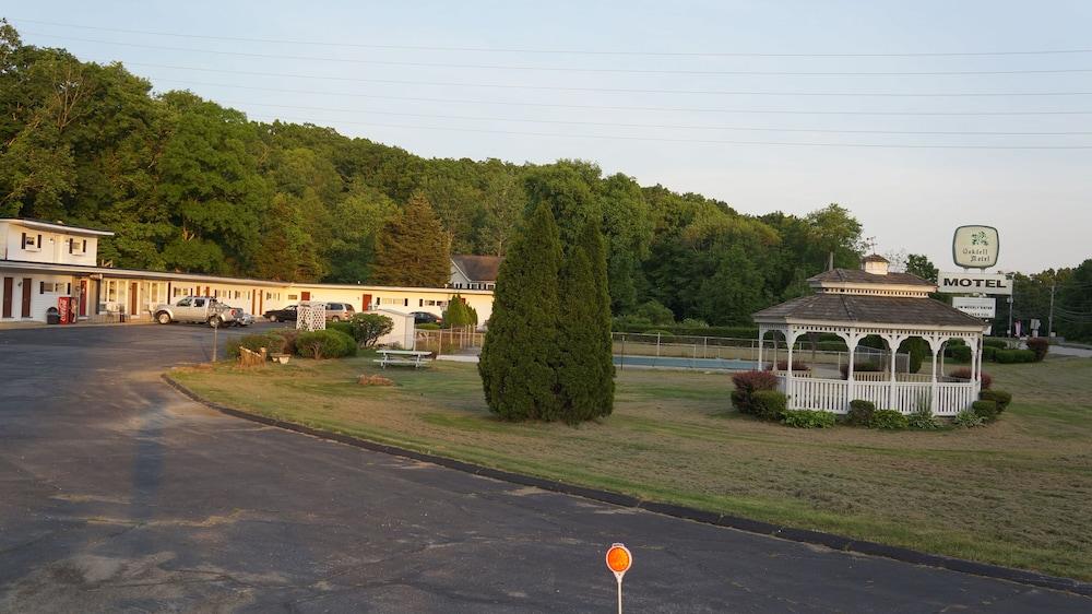 Oakdell Motel photo 39