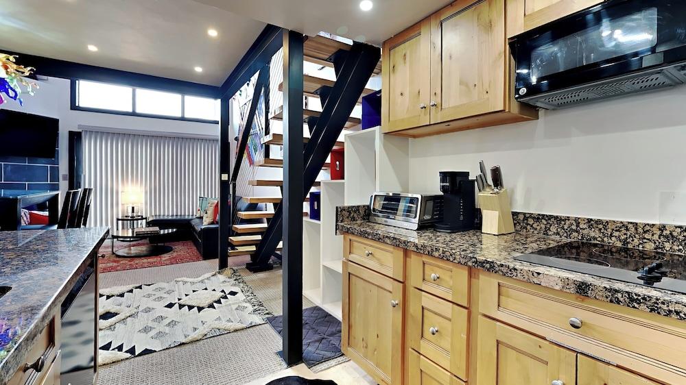 The Timberline Condominiums photo 44