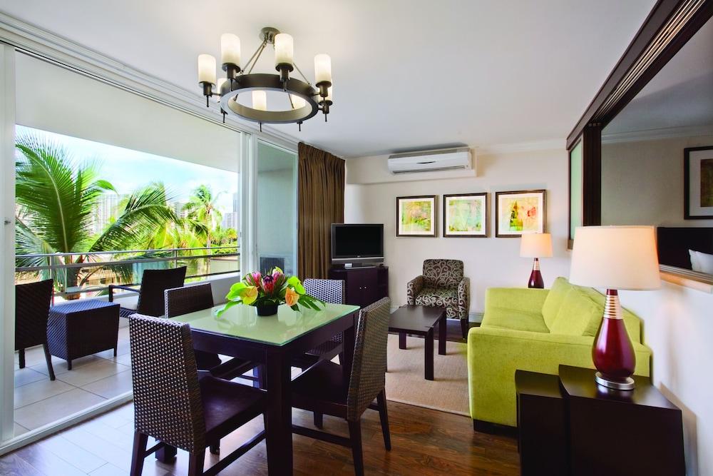 Regency on Beachwalk Waikiki by OUTRIGGER photo 59