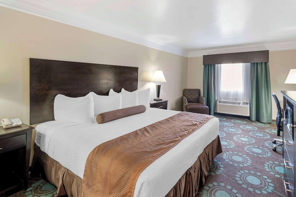 Best Western Liberty Inn photo 11