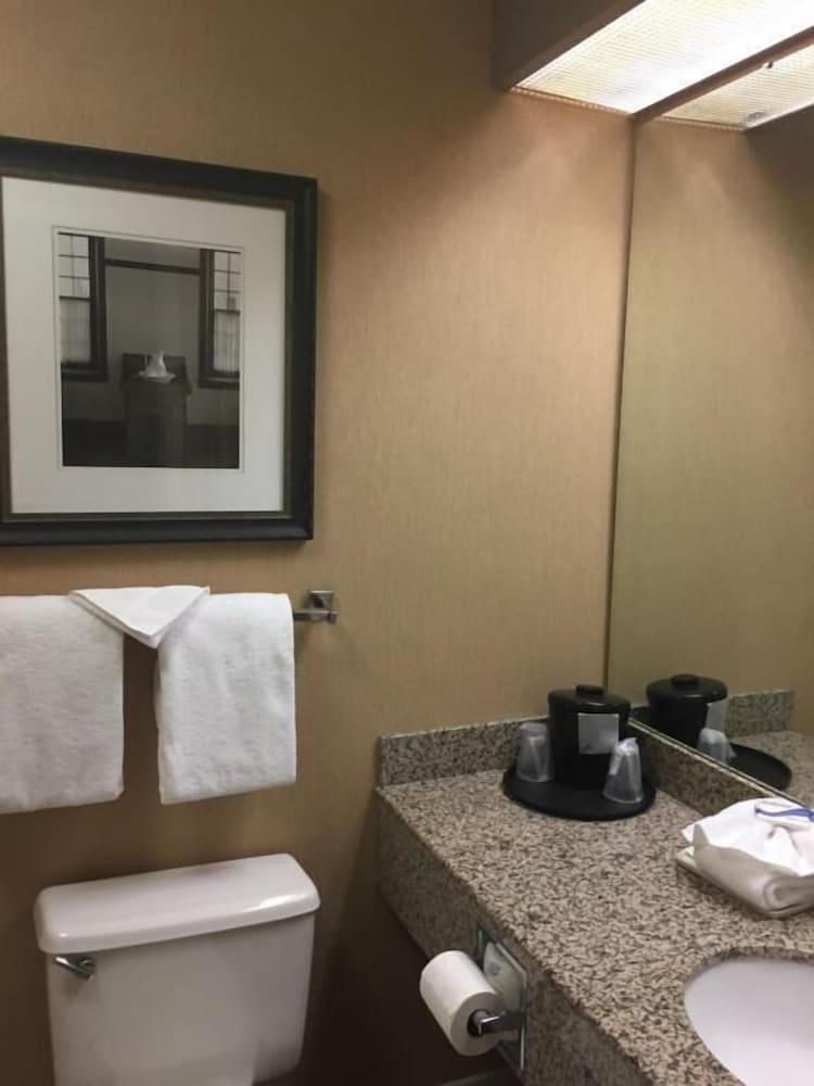 Fogelman Executive Center photo 2