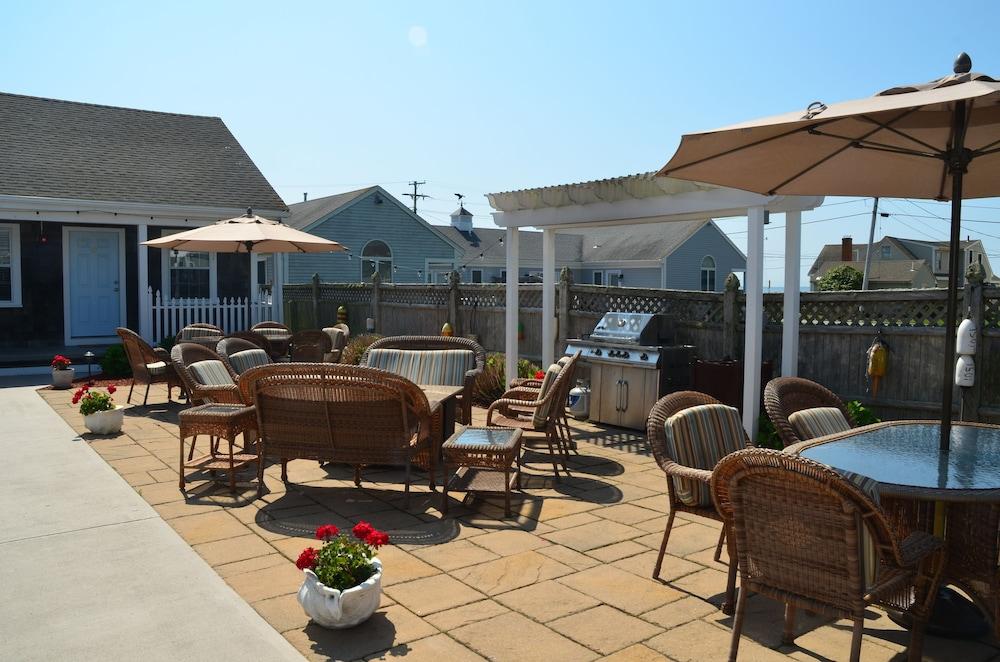 Beach Breeze Inn photo 99