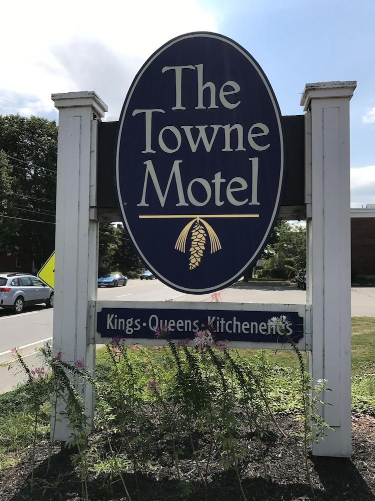 The Towne Motel photo 80