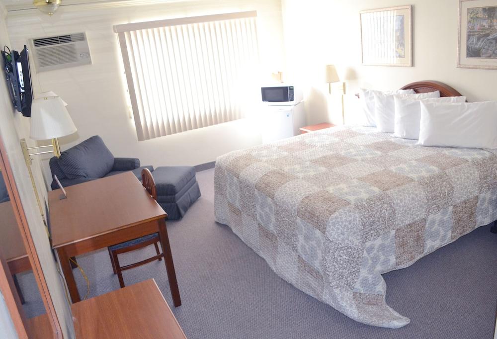 Main Street Lodge and Suites photo 19