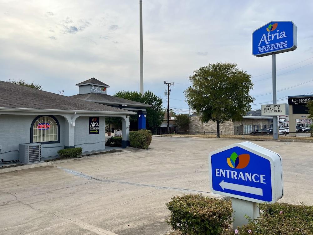 Atria Inn & Suites photo 15