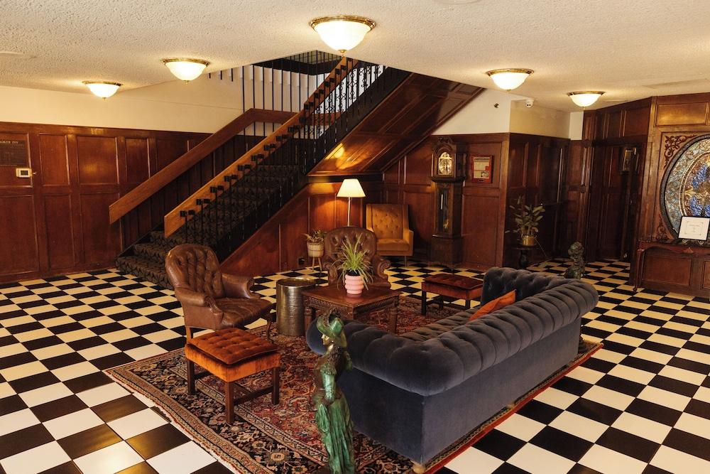 The Boulder Broker photo 1
