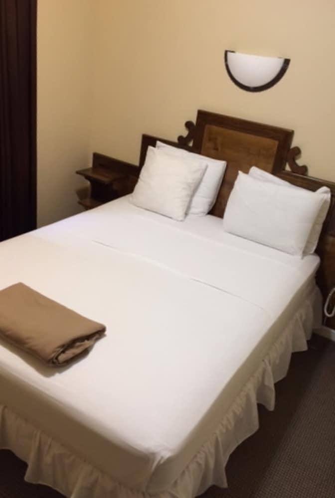 St Marks Hotel photo 8