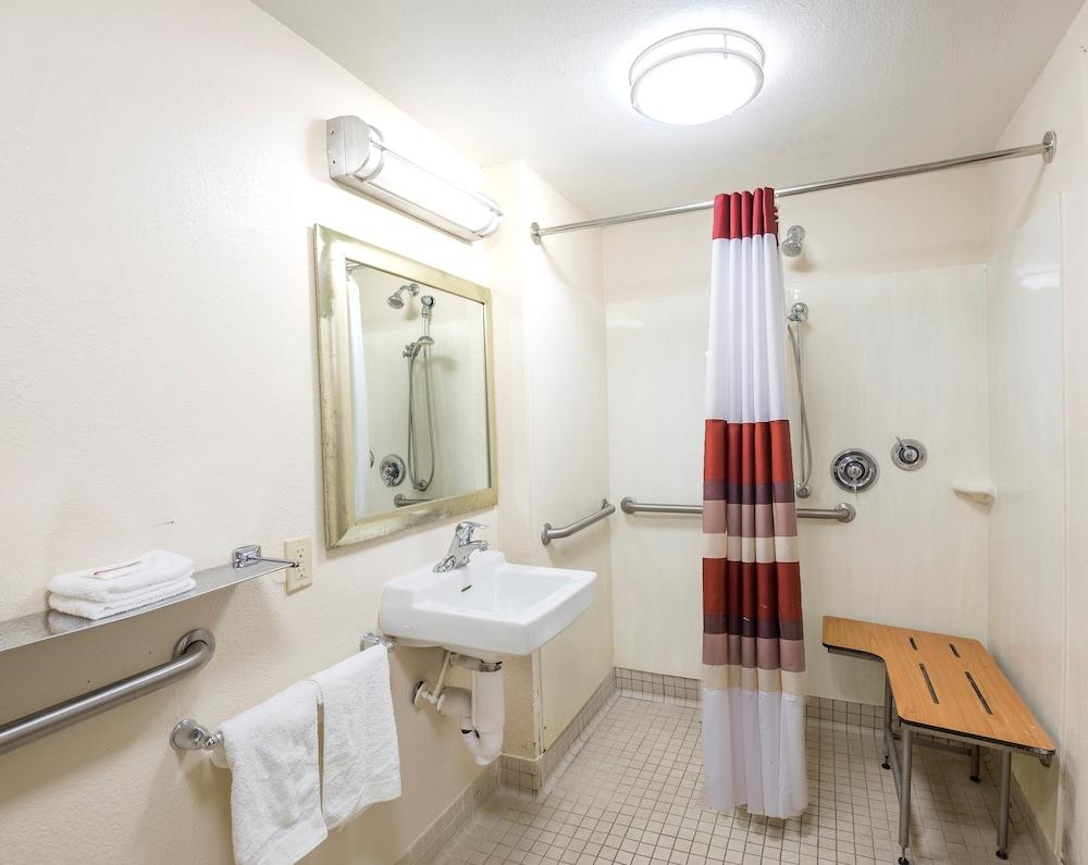 Red Roof Inn Jacksonville - Orange Park photo 27