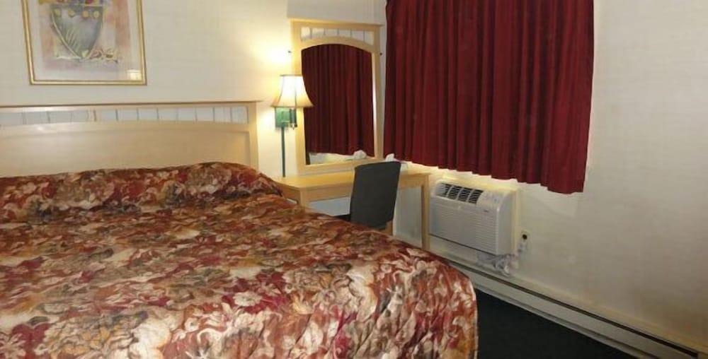 Relax Inn Elmira photo 5