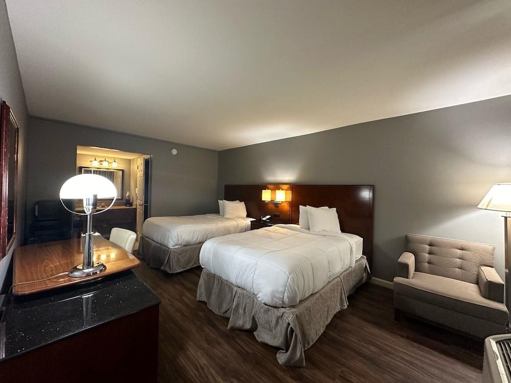 Gateway Hotel photo 8