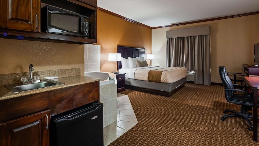 Best Western Granbury Inn & Suites photo 10