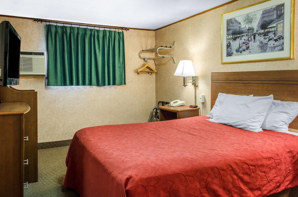 Econo Lodge Bellefonte I-99 photo 7